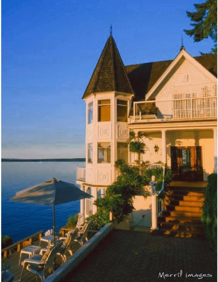 Walkon Waterfront Castle Cove Inn Chemainus Exterior foto